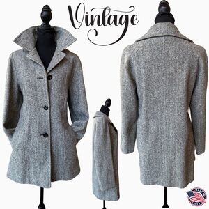 Vintage Herman Kay Herringbone Wool Blend Lined Coat with Pockets (M)